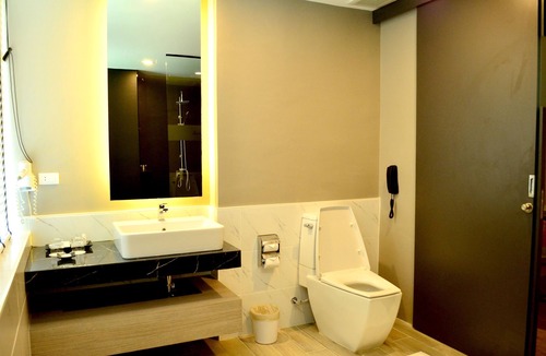 Racha Thewa Hotel | Miracle Suvarnabhumi Airport