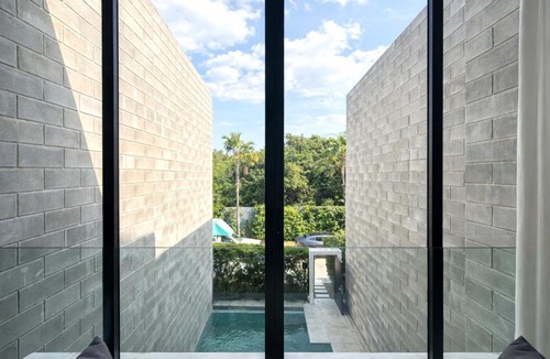 Bang Sare Villa | Modern 2BR Private Pool Villa Near Beach Pattaya