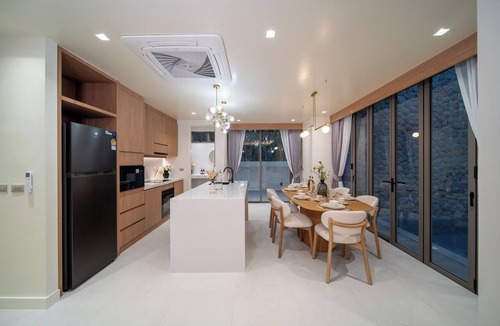 Si Sunthon House | Modern 3-Bedroom Tropical Escape with Private Pool & Fores Views