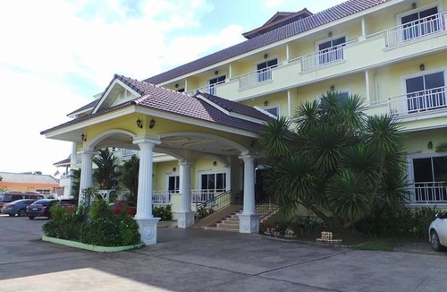 Phitsanulok Hotel | Monrawee Pavilion Resort