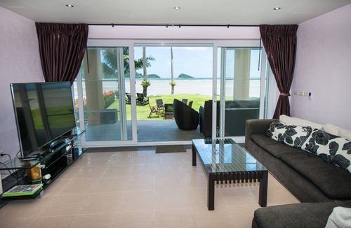 Klong Son Villa | Montana Villa Beachfront