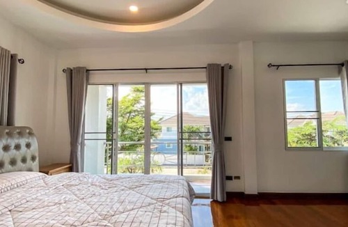 San Sai House | Monthly Rental Special Price! Lakeside Pool Villa.