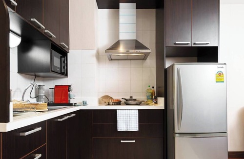Thonglor Condo | MonthlyStays/1GbWiFi/FullKitchen/ComfyKingBed/Tub