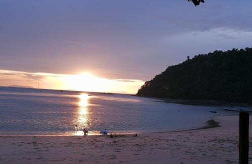 Ranong Ski Chalet | Moonshine Phayam beach resort & restaurant