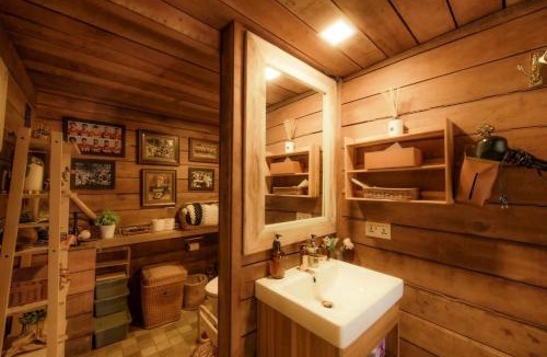 Mae On Resort | Morning Star Glamping