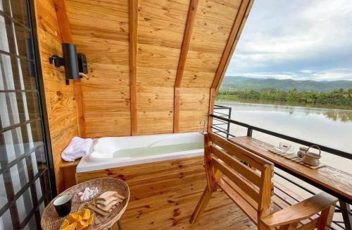 Kampot Cabin | Mount River Petite Boutique