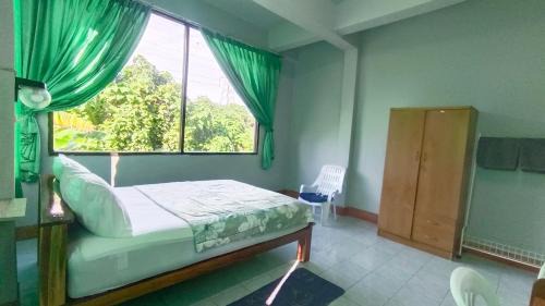 Thab Prik Hotel | Mountain View Hostel - Krabi Airport near Wat ThamSuea