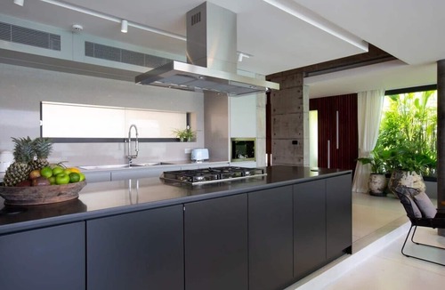 Moo 5 Villa | Muscat 3-Bedroom Villa with Beach Access