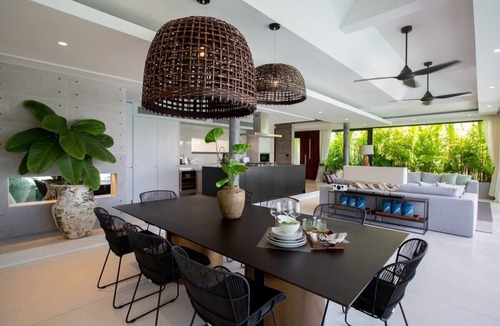 Moo 5 Villa | Muscat 3-Bedroom Villa with Beach Access