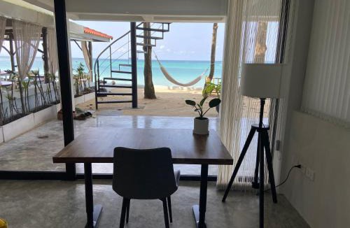 Chaloklum House | Muse&Mingle Beach Room