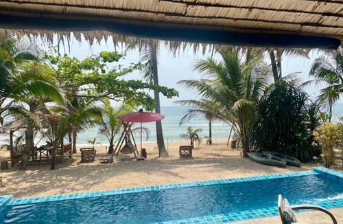 Thap Sakae Villa | My House On the Beach