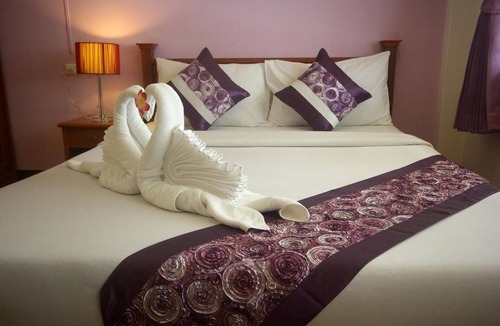 Talat Hotel | My Place @ Surat Hotel