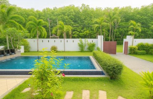 Choeng Thale House | MYSA 3bed Pool Villa Near Central Phuket Bang Tao