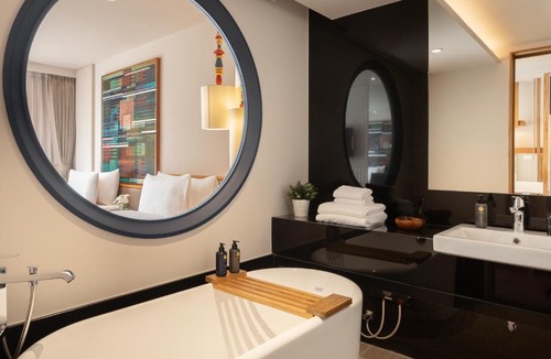 Old City Hotel | Na U Hotel