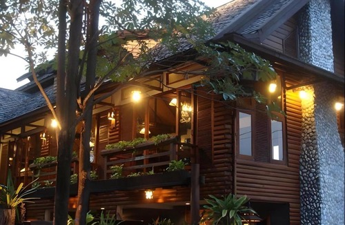 Ban Khao Resort | Nakhaburi Hotel & Resort