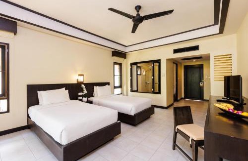 Khuekkhak Resort | Nang Thong Beach Resort