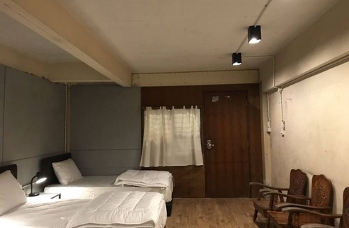 Talat Hostel | Nature culture Oldtown