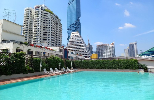 Thung Maha Mek Apartment | NEW! Cozy Condo w/Panoramic City&Pool view near MRT&BTS Silom, Enjoy Large Pool