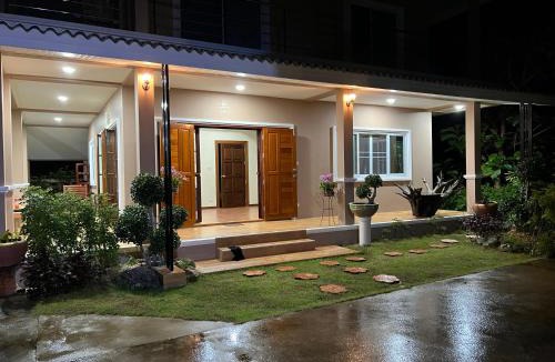 Rayong House | New Home Family Rayong บ้านเดี่ยว สร้างใหม่ ใกล้ชายหาด ตัวเมืองระยอง