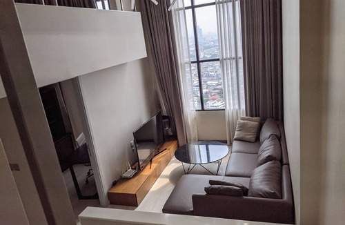 Thung Maha Mek Condo | Nice condo with AC in Krung Thep Maha Nakhon