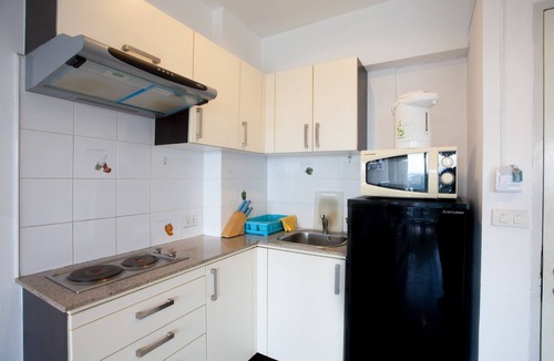 Chang Khlan Apartment | Night Bazaar Road - 40 Sqm - 10th Floor - Work-From-Home w/Fully Fitted Kitchen