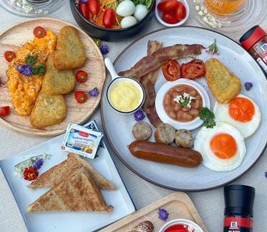 Arun Amarin Hotel | NORN Riverside Bangkok Hotel - นอนริมน้ำ