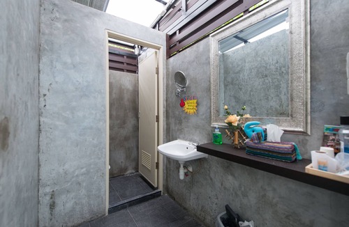 Prawet Hostel | NTY Hostel BKK Airport
