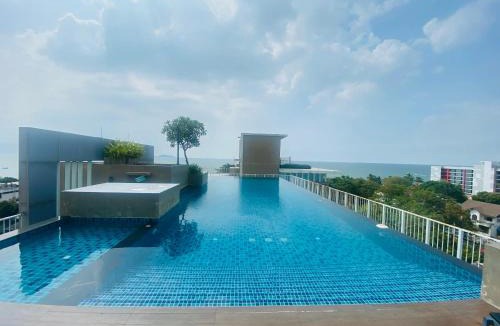 Saen Suk Apartment | Oasis at The BluX, Bangsaen beach