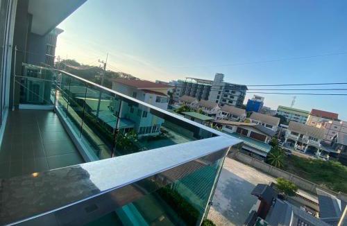 Saen Suk Apartment | Oasis at The BluX, Bangsaen beach
