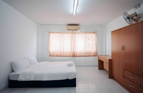 Saen Suk Hotel | Oh My Nap Bangsaen