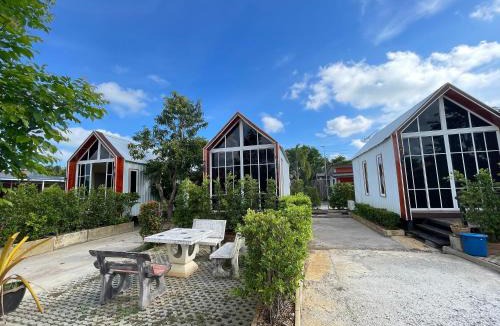 Rayong Hotel | Oh Taley Resort