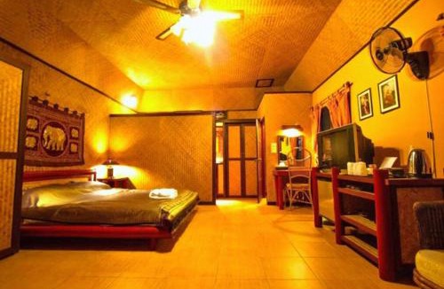 Mae Ai Resort | Old Tree's House