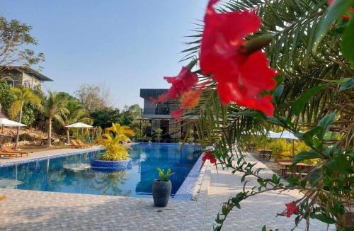 Kampot Hotel | Omal Resort