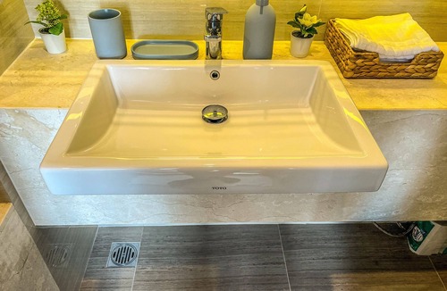 Bangkok Central Business District Apartment | One-bedroom modern apartment with the infinity pool in the heart of Bangkok
