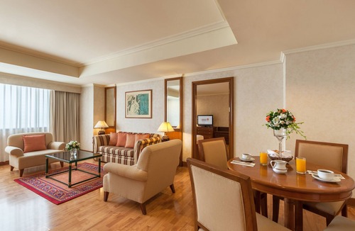 Bangkok Central Business District Apartment | One Bedroom Grand Suite Apartment in the city center (G34)