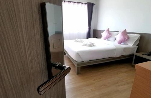 Talat Hotel | Orchid Residence Suratthani