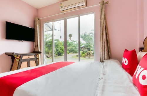 San Kamphaeng Hotel | OYO 749 Baan Suan Resort