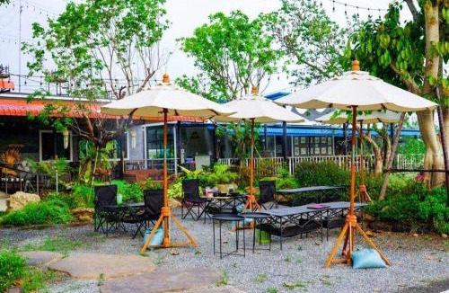 Nong Pa Khrang Hotel | OYO 75500 Kuunone Art & Gallery