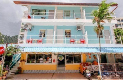 Patong Hotel | OYO 885 You And Me House