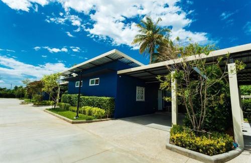 Kanchanaburi Hotel | P House