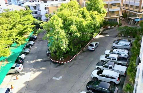 Lat Yao Hotel | Paholyothin Park Place