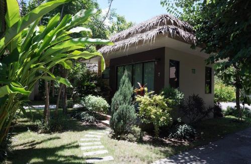 Khuang Pao Resort | Papa's Home And Rabbit Café