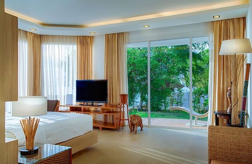 Bang Lamung Apartment | Paradise Ocean View Beach Front Condomimium In Pattaya