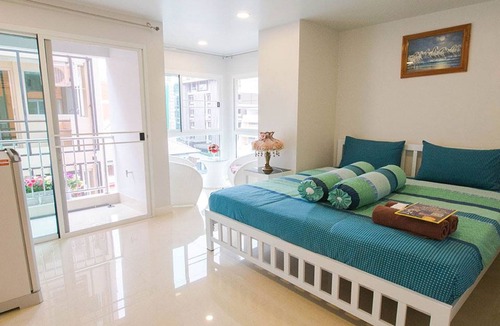 Thung Maha Mek Hotel | Parvena Hotel