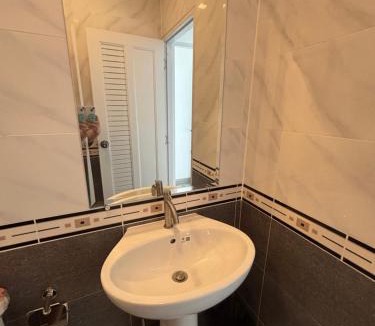 Nong Chaeng Villa | Pattaya Golden Shield Holiday Villa