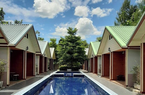 Ban Prok Hotel | Phenwaree Amphawa Resort by Zuzu
