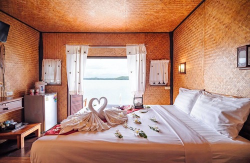 Tha Kradan Hotel | Phupai Lake Resort