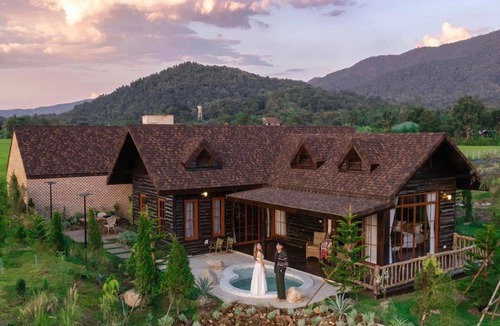 On Nuea Villa | Pine Village