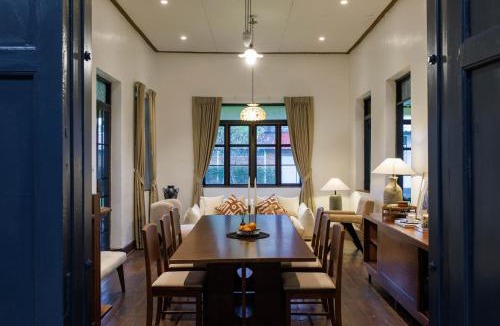 Wat Ket Villa | Ping Riverfront Luxury Villa w3 Acre Private Lawn and River view