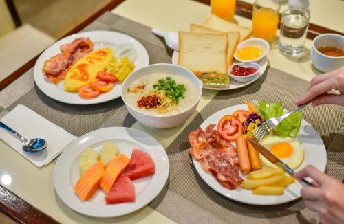 Thung Maha Mek Hotel | Pinnacle Lumpini Park Hotel